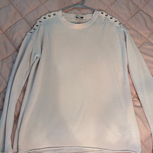 clothes - Picture 1 of 1